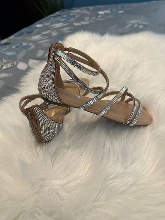 Thalia Sodi Shoes - NWOT Thalia Sodi Iridescent Strappy Tan Sandals Sz 6